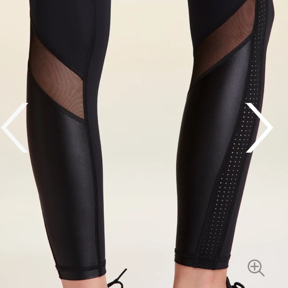 Black Heroin Performance Leggings - Picture 5 of 10